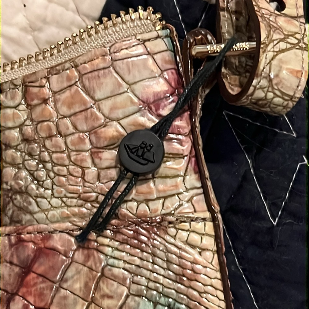 EUC Brahmin Katie Amethyst crossbody handbag - Picture 7 of 8